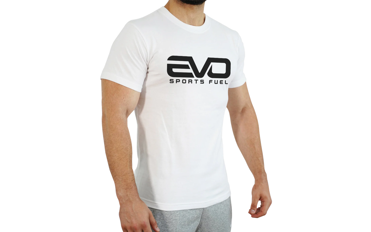 Klassisches T-Shirt Weiß mit "EVO SPORTS FUEL"-Aufschrift in schwarz